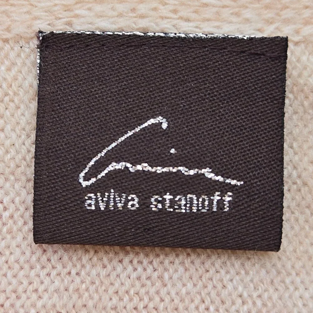 Aviva Stanoff beautiful cashmere